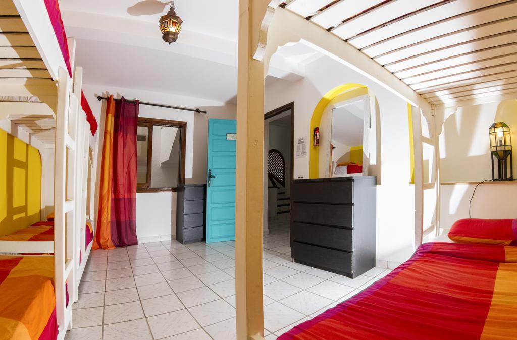 Dfrost Almugar Surf And Yoga Ostello Taghazout Esterno foto